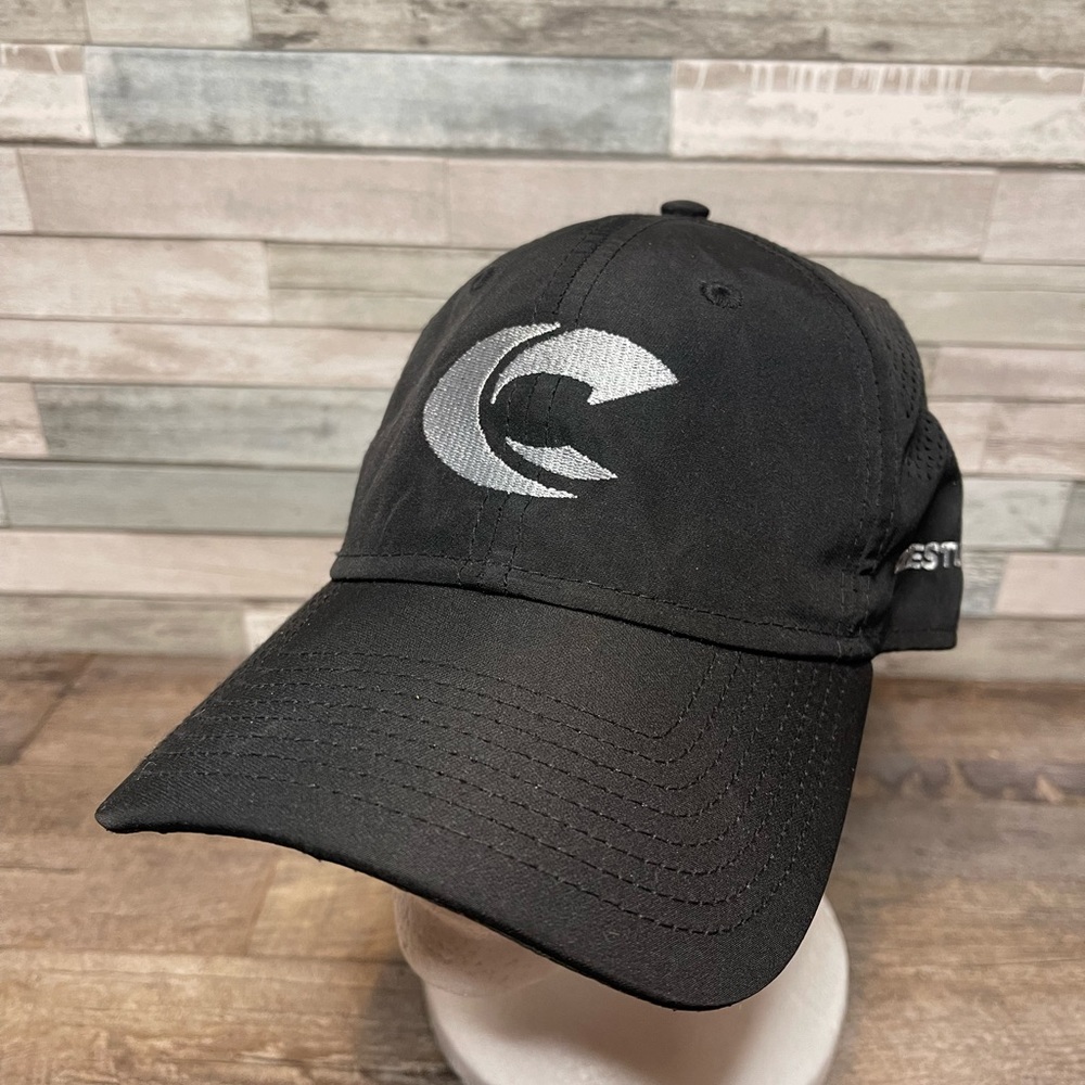Crestline hat! No blemishes  great condition!
